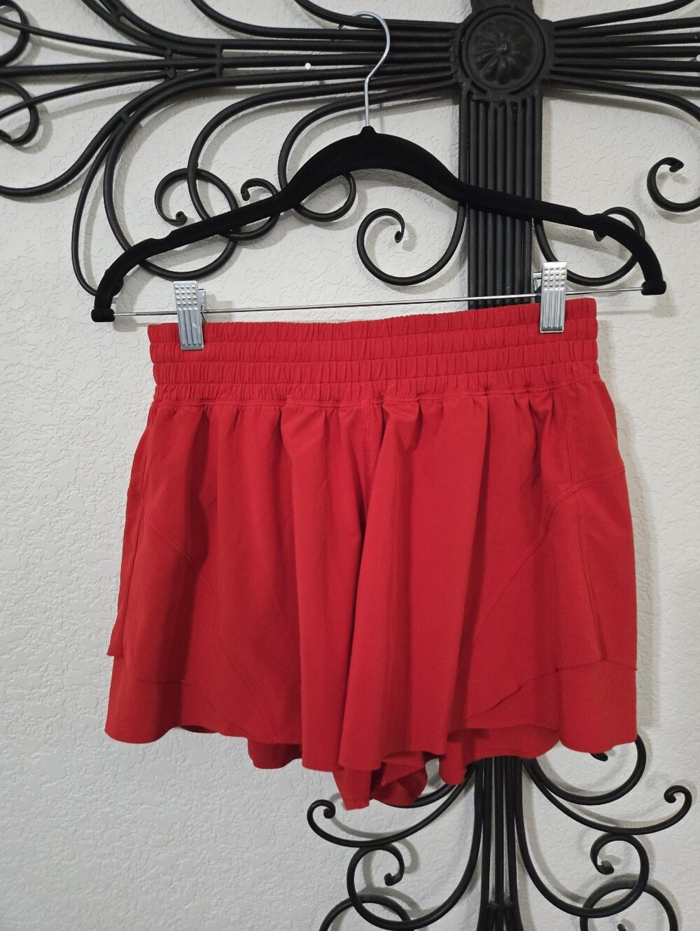 LULULEMON Shake It Out Shorts | S